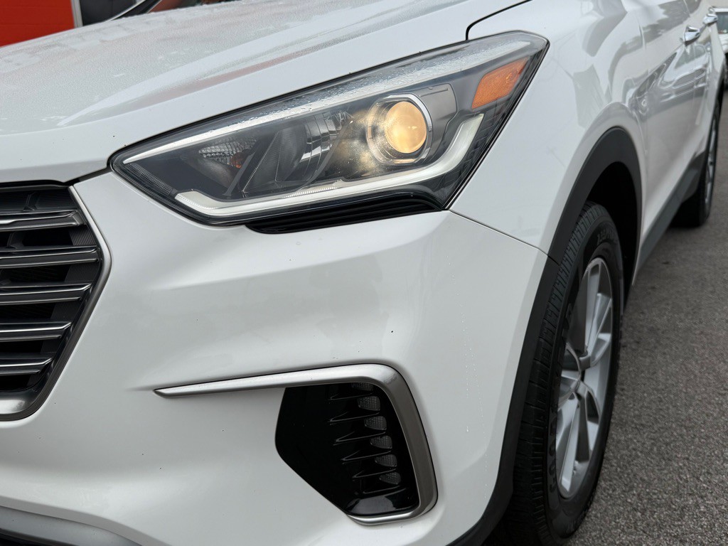 2018 Hyundai Santa Fe Image 13