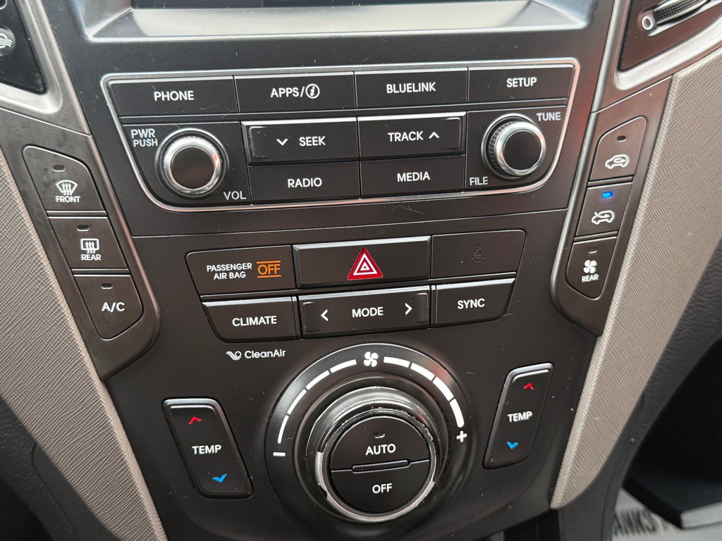 2018 Hyundai Santa Fe Image 31