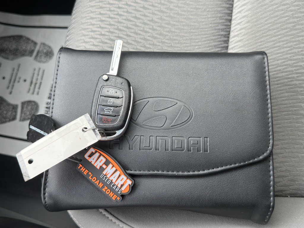 2018 Hyundai Santa Fe Image 35