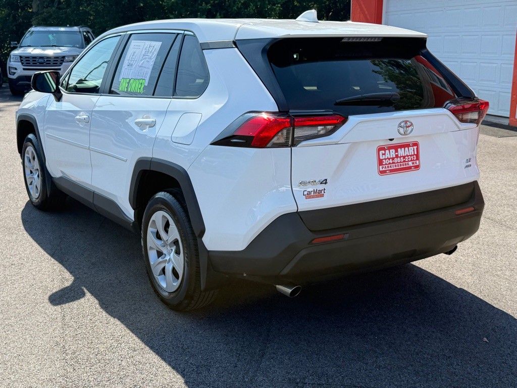 2024 Toyota Rav4 Image 4