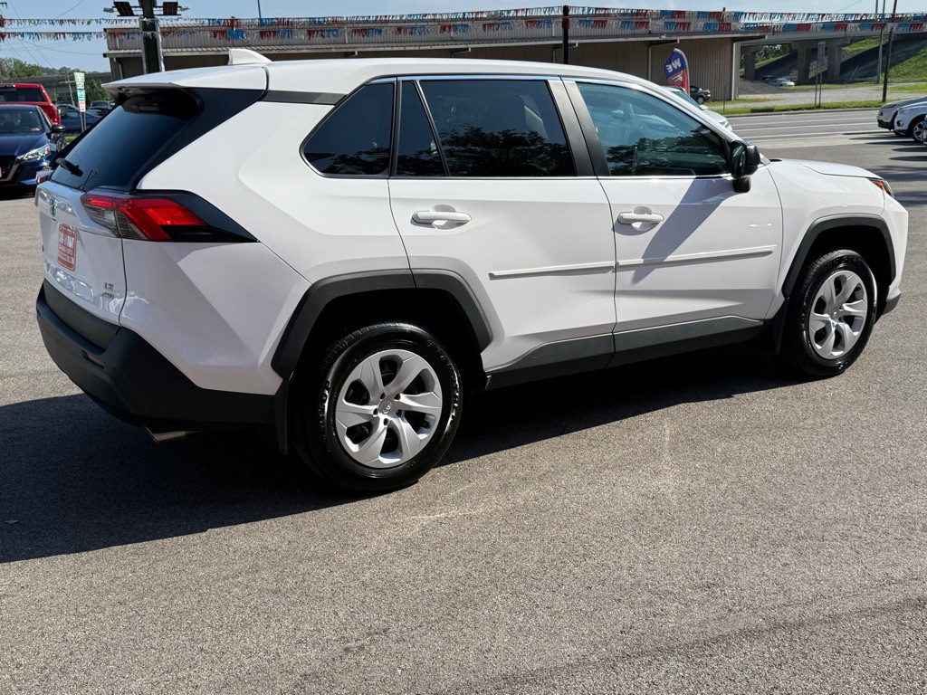 2024 Toyota Rav4 Image 6
