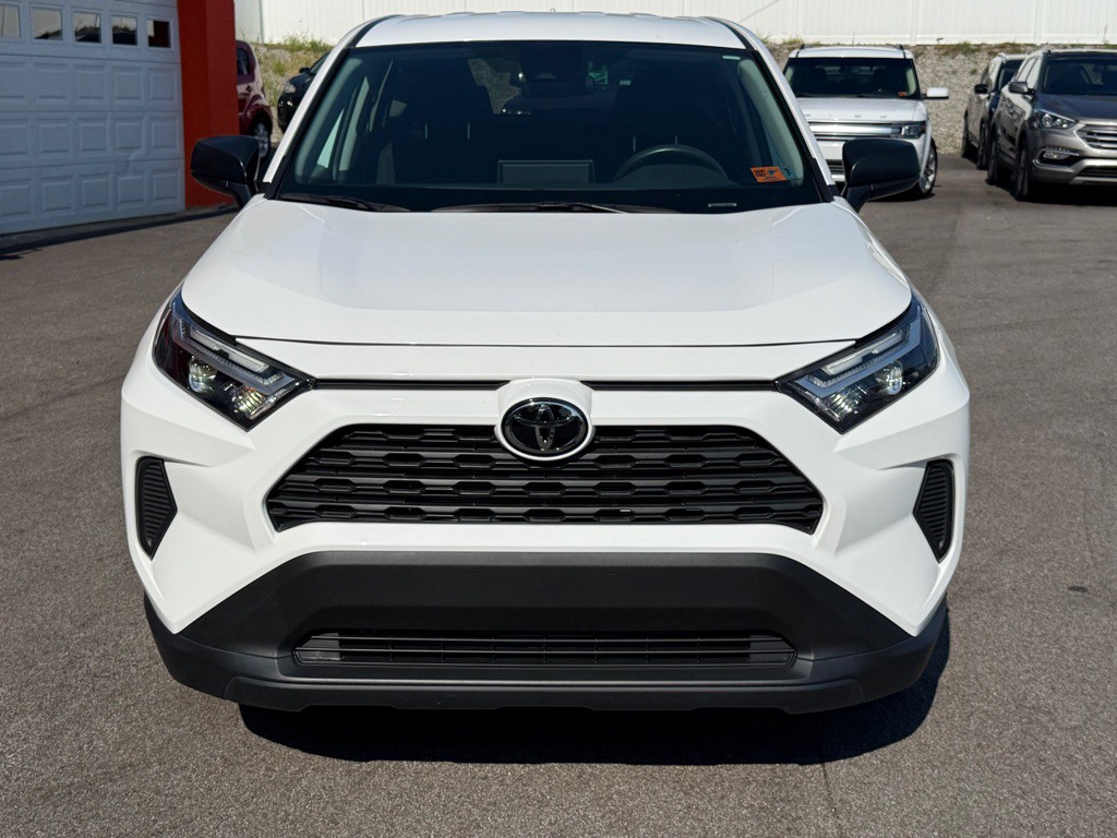 2024 Toyota Rav4 Image 9