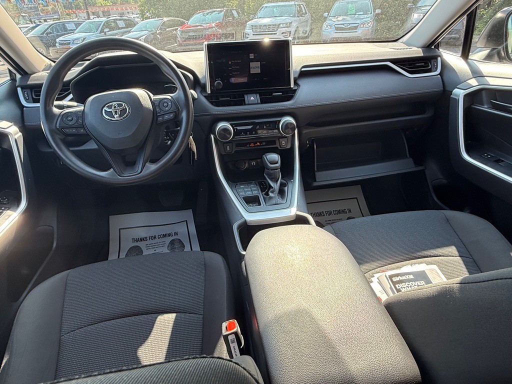 2024 Toyota Rav4 Image 24