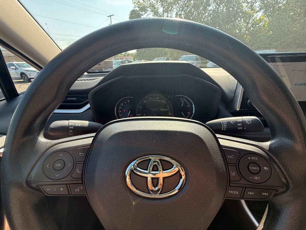 2024 Toyota Rav4 Image 32