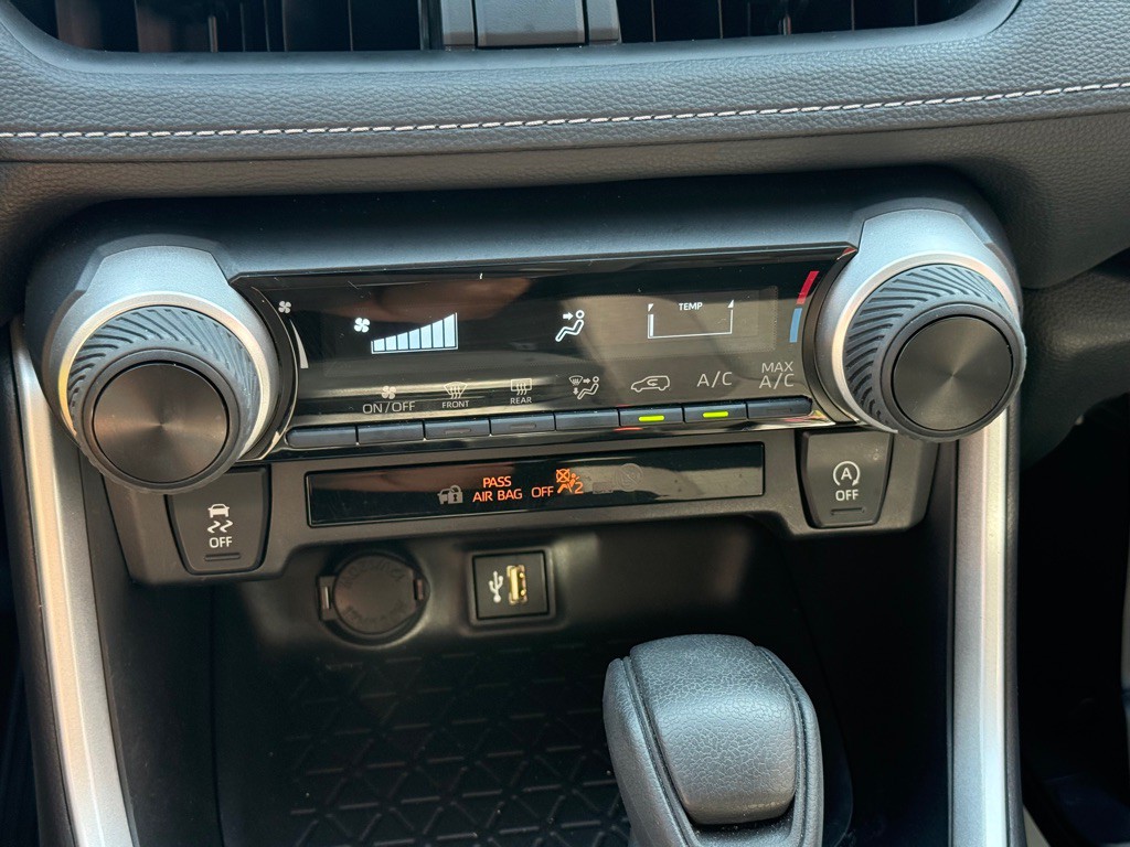 2024 Toyota Rav4 Image 34