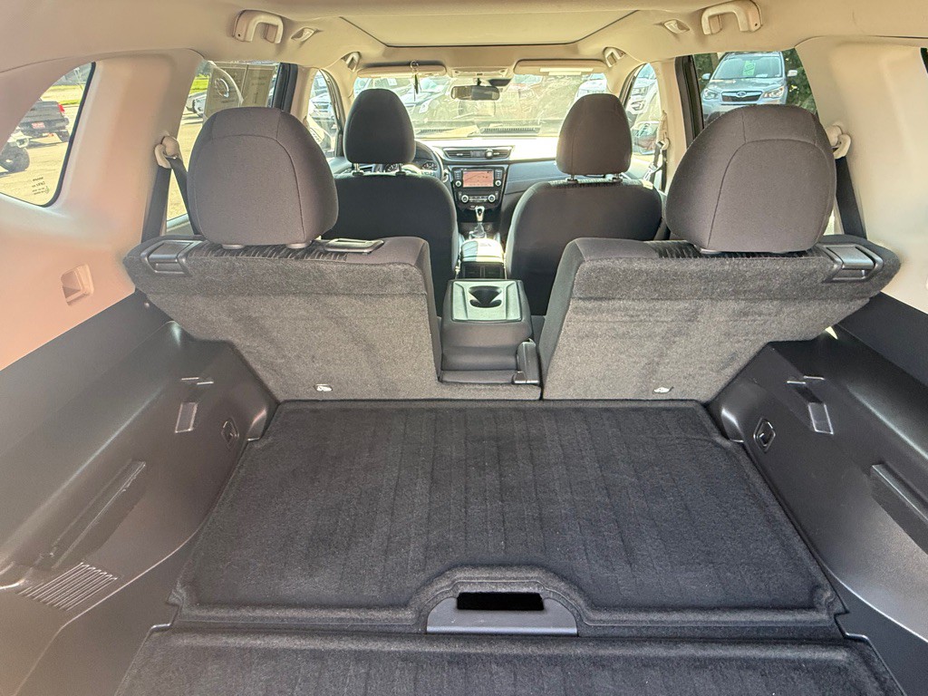 2019 Nissan Rogue Image 21