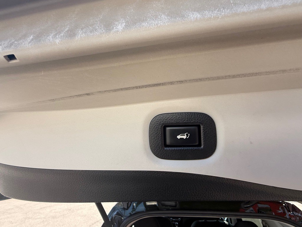 2019 Nissan Rogue Image 23