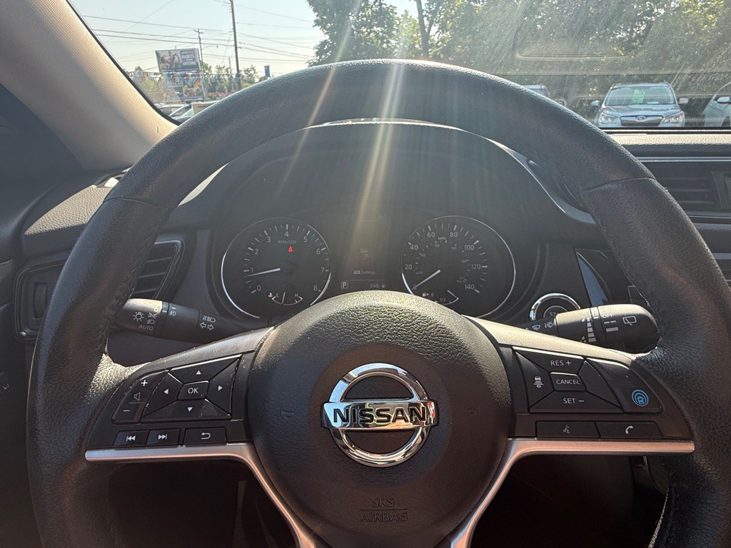 2019 Nissan Rogue Image 37