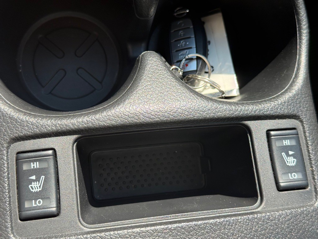 2019 Nissan Rogue Image 42