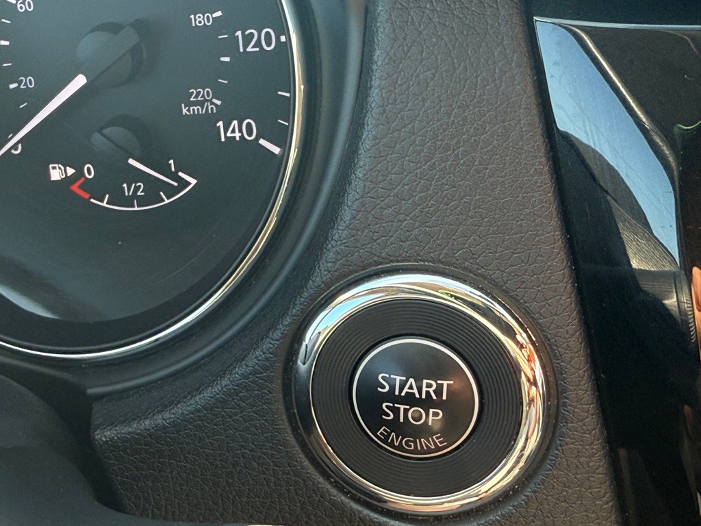2019 Nissan Rogue Image 44