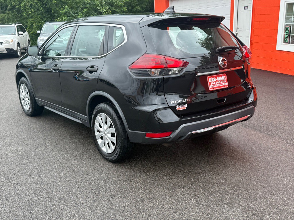 2018 Nissan Rogue Image 4