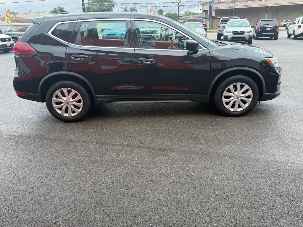 2018 Nissan Rogue Image 7