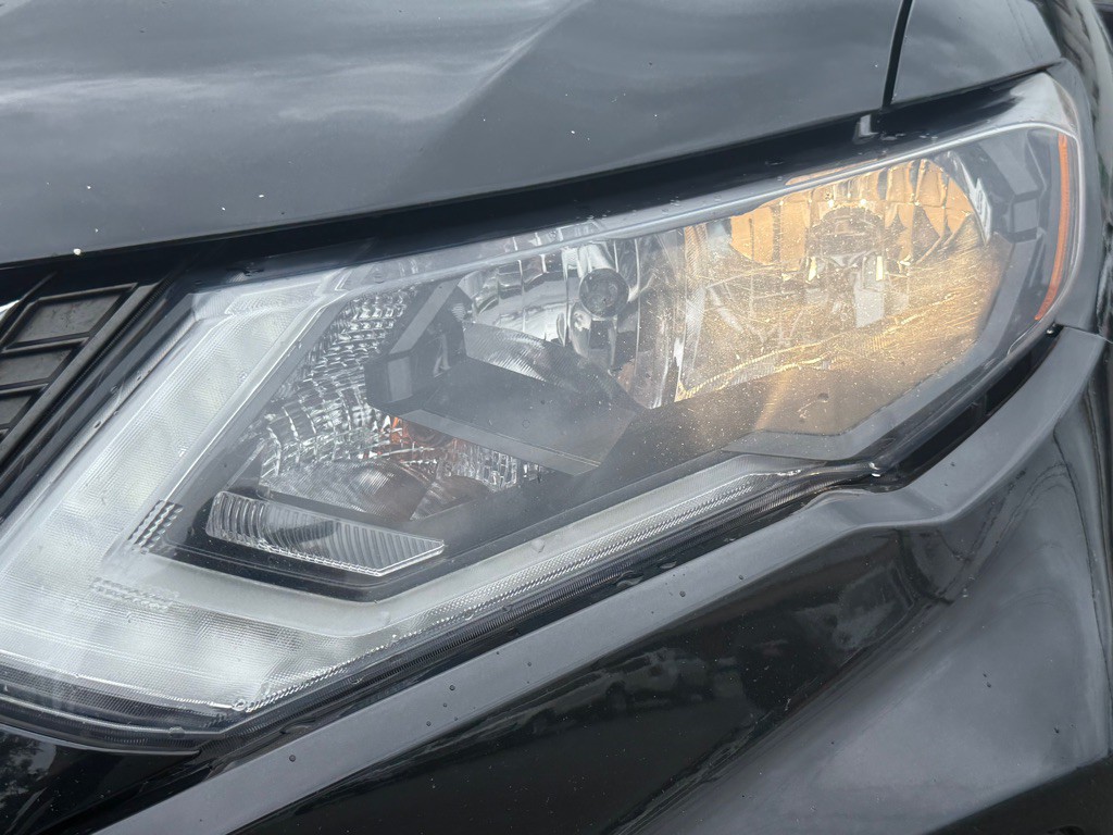 2018 Nissan Rogue Image 14
