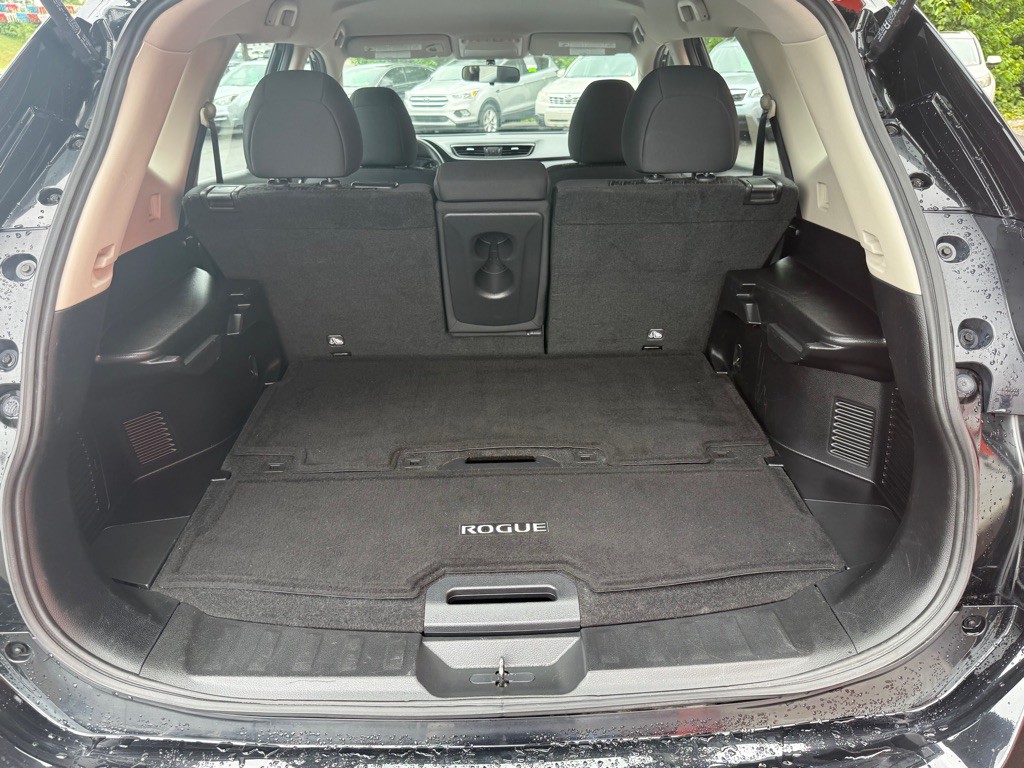 2018 Nissan Rogue Image 19