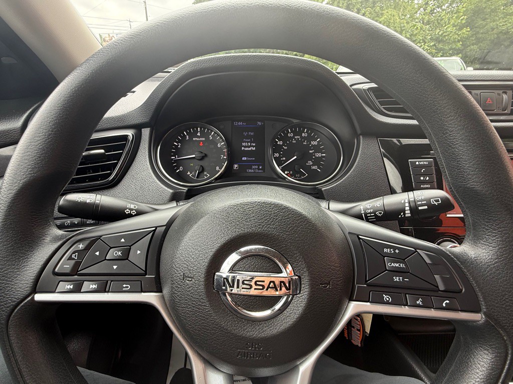 2018 Nissan Rogue Image 27