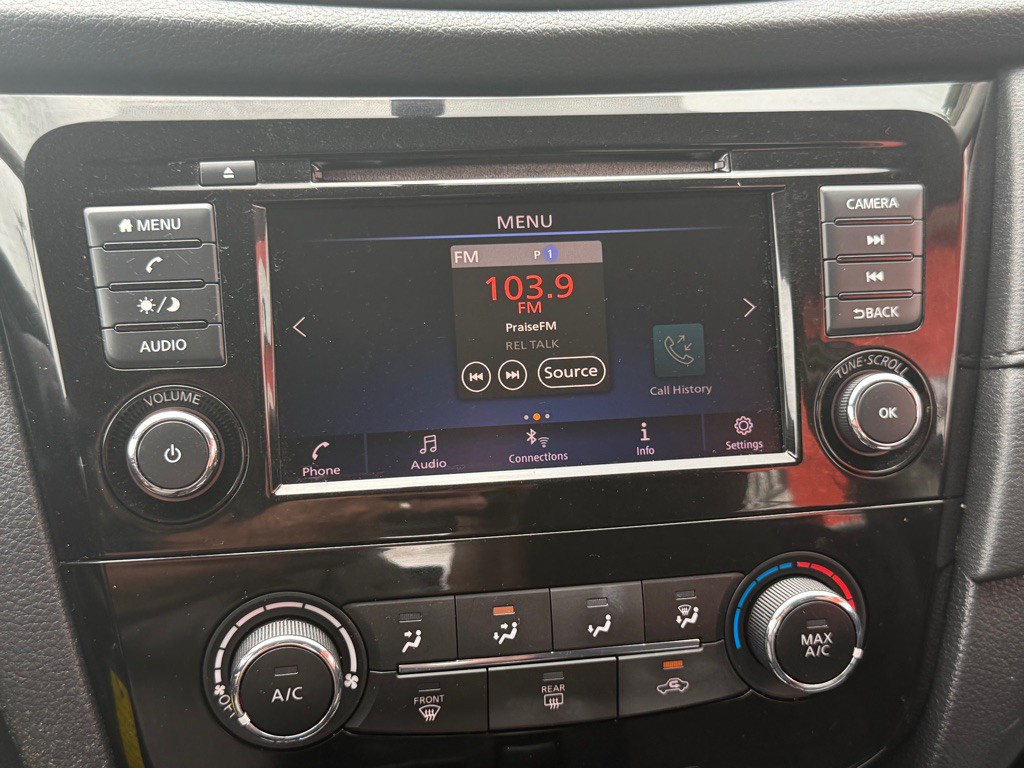 2018 Nissan Rogue Image 28