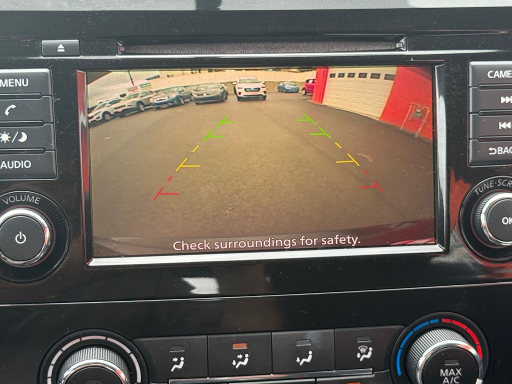 2018 Nissan Rogue Image 32