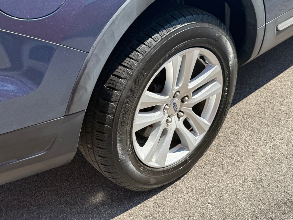 2018 Ford Explorer Image 16