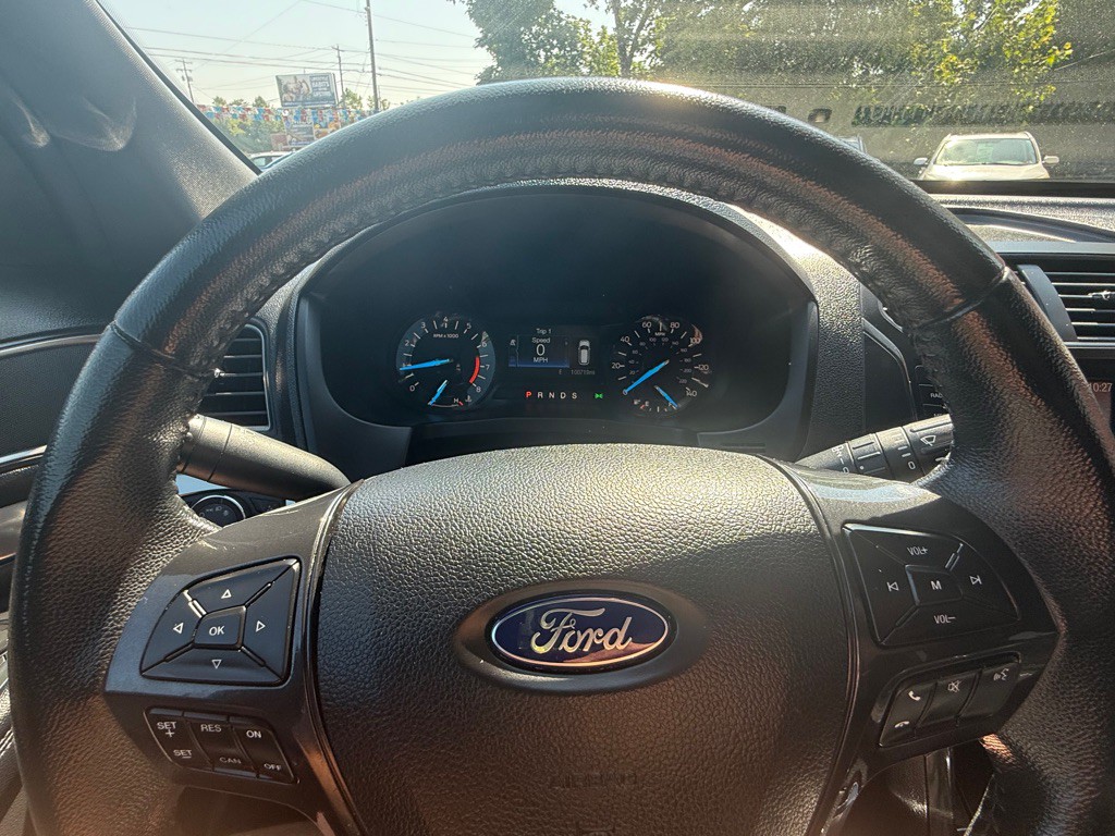 2018 Ford Explorer Image 30