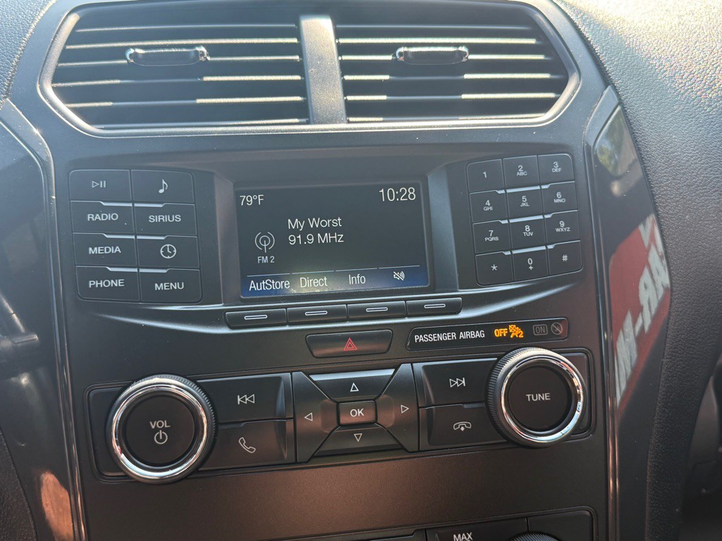 2018 Ford Explorer Image 31