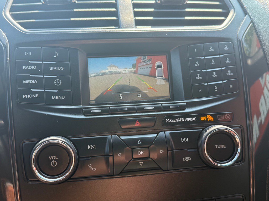 2018 Ford Explorer Image 36
