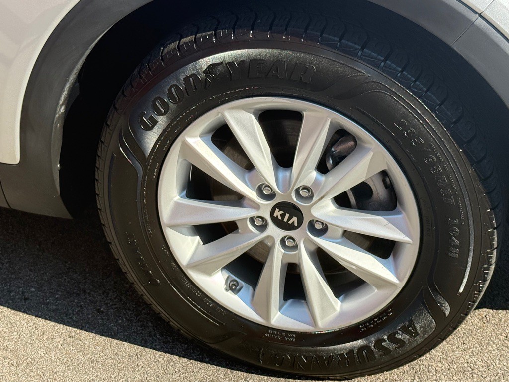 2019 Kia Sorento Image 16