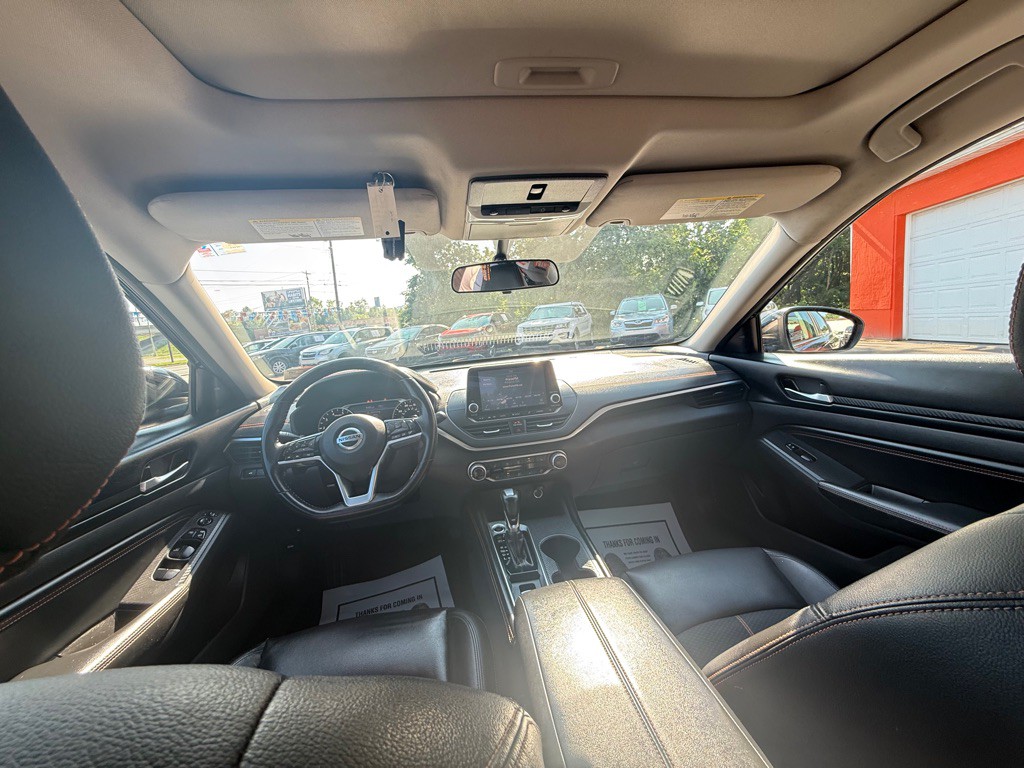 2019 Nissan Altima Image 25