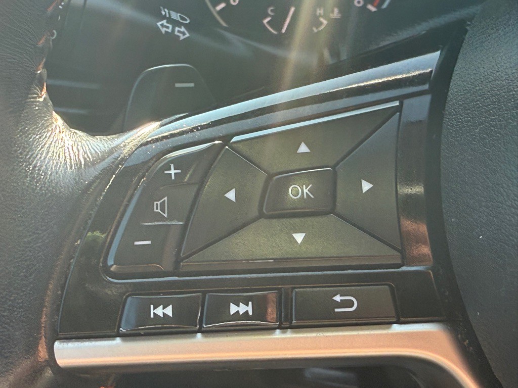 2019 Nissan Altima Image 32