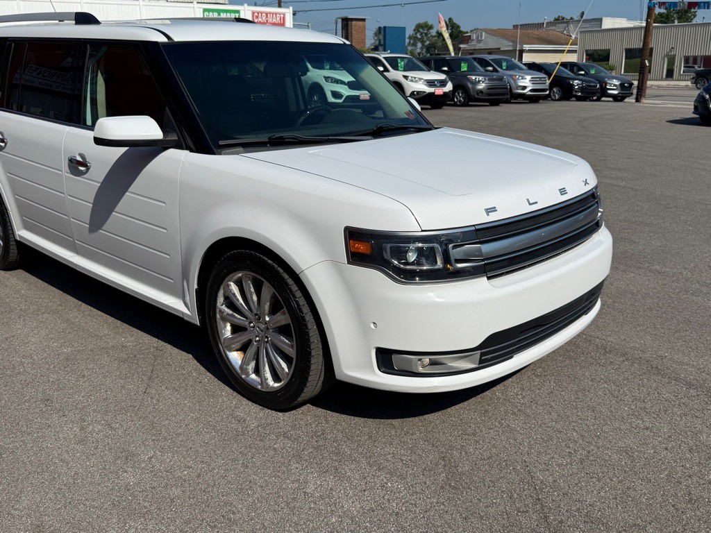 2017 Ford Flex Image 9