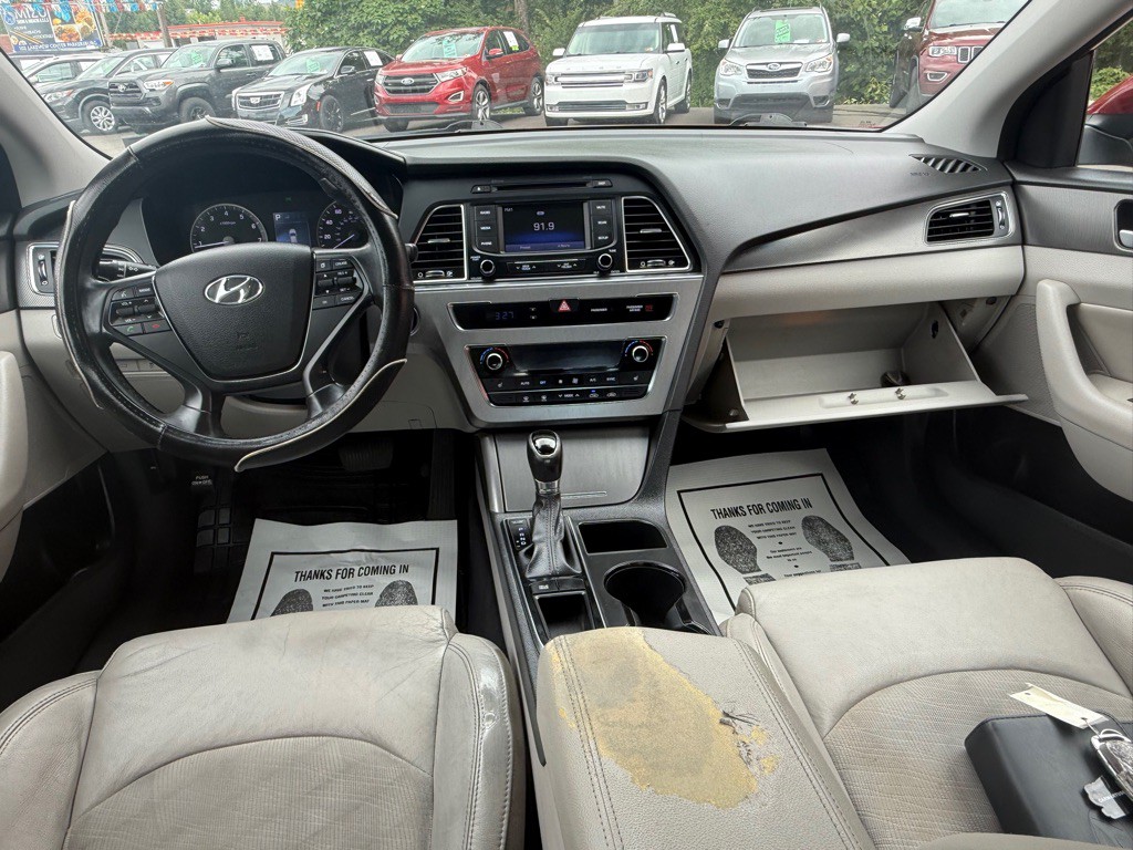 2015 Hyundai Sonata Image 24