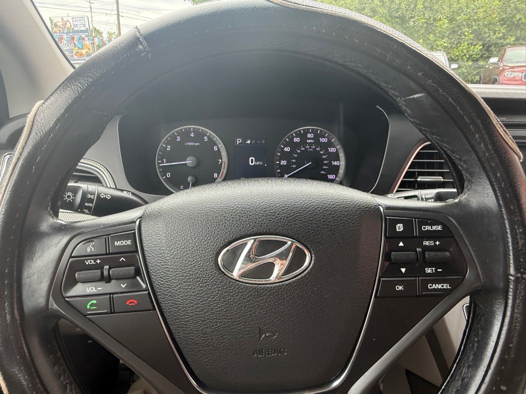 2015 Hyundai Sonata Image 32