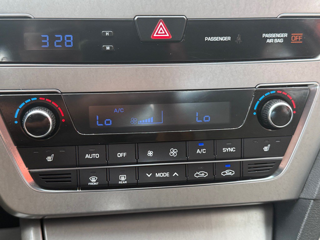 2015 Hyundai Sonata Image 34