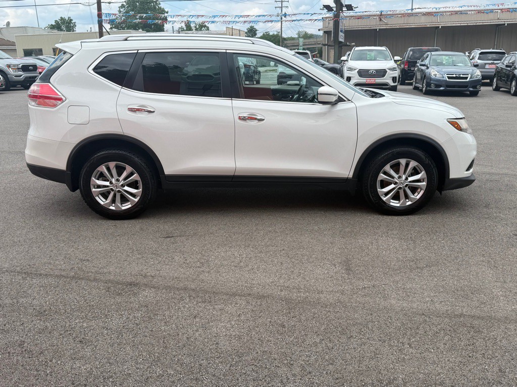 2016 Nissan Rogue Image 6