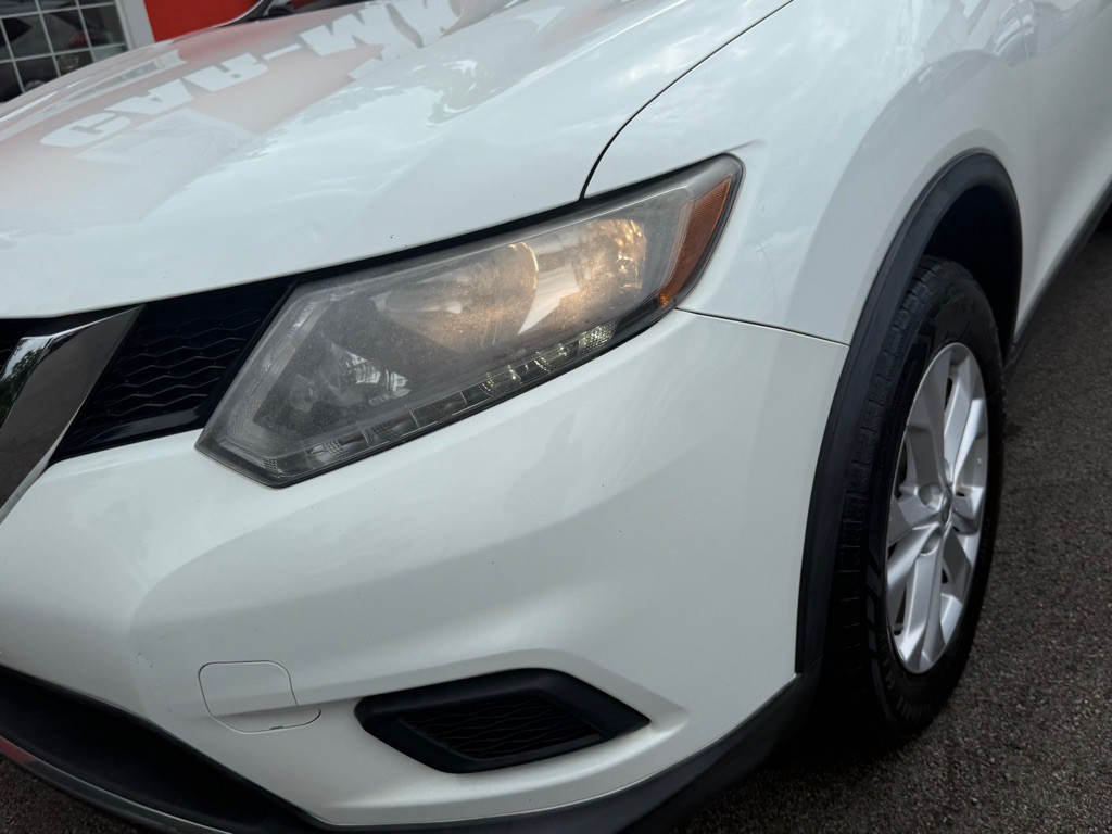 2016 Nissan Rogue Image 13