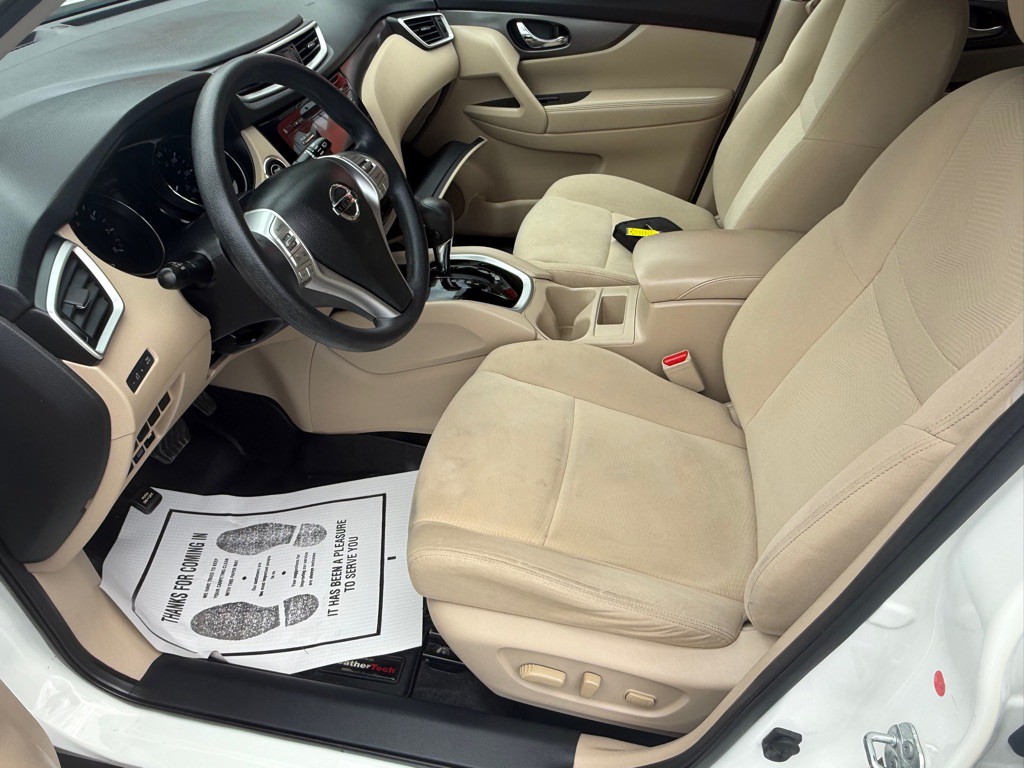 2016 Nissan Rogue Image 22