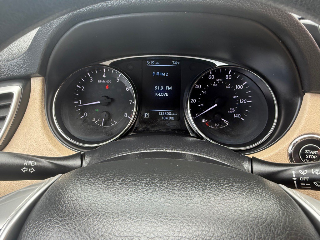 2016 Nissan Rogue Image 26