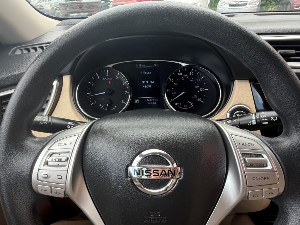 2016 Nissan Rogue Image 29