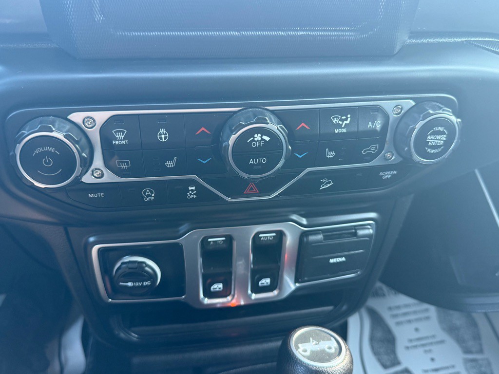 2019 Jeep Wrangler Image 27
