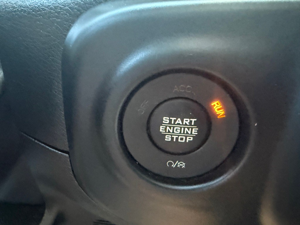 2019 Jeep Wrangler Image 32