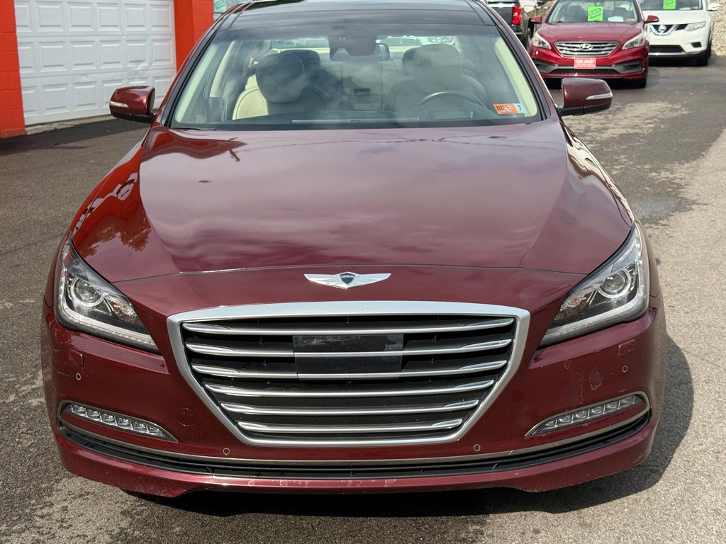 2016 Hyundai Genesis Image 9