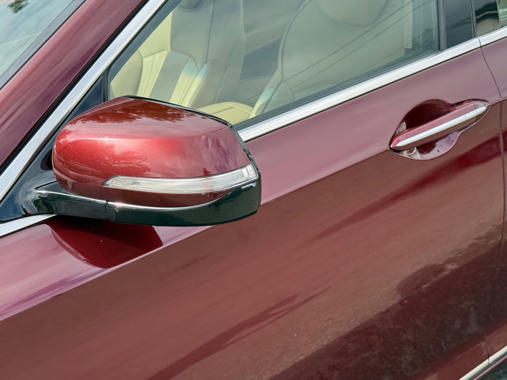 2016 Hyundai Genesis Image 13