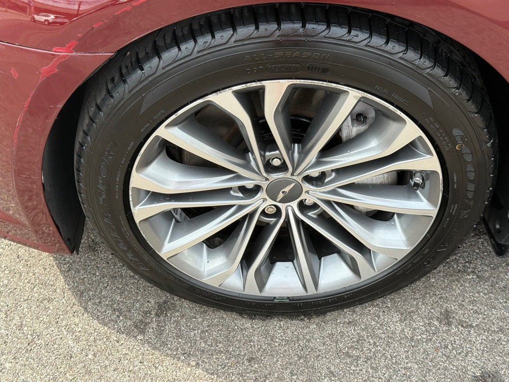 2016 Hyundai Genesis Image 14