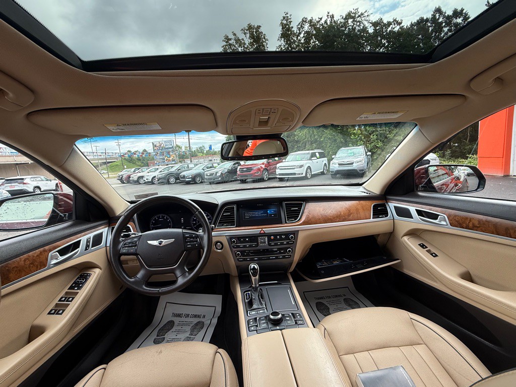 2016 Hyundai Genesis Image 24