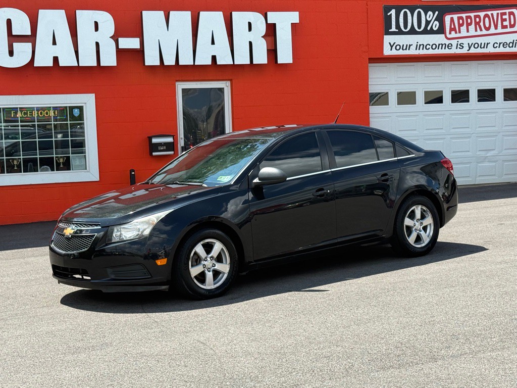 2014 Chevrolet Cruze Image 2