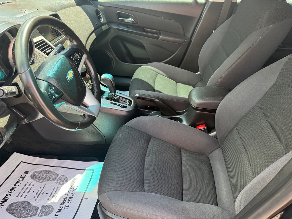 2014 Chevrolet Cruze Image 25