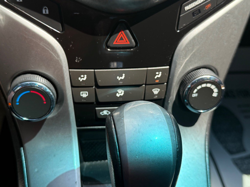 2014 Chevrolet Cruze Image 33