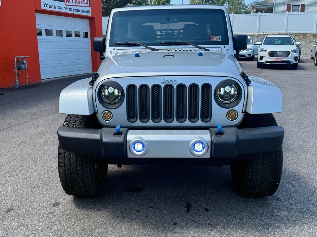 2011 Jeep Wrangler Unlimited Image 9