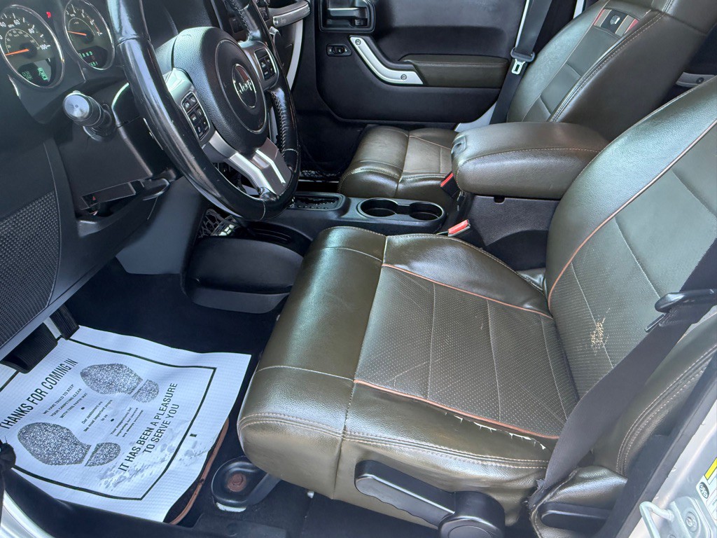 2011 Jeep Wrangler Unlimited Image 29