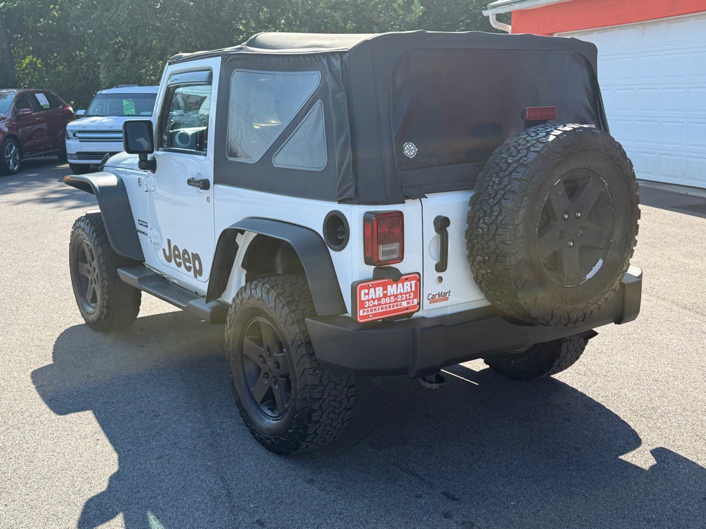 2013 Jeep Wrangler Image 4