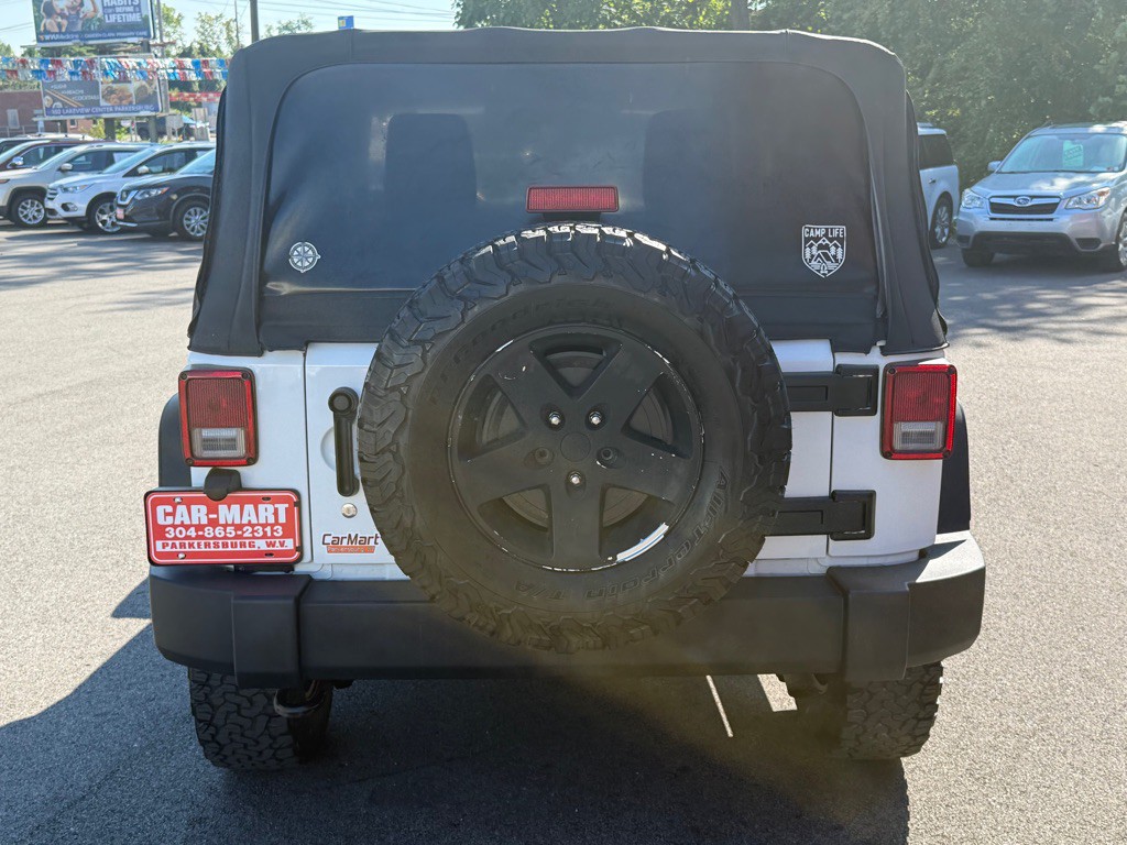 2013 Jeep Wrangler Image 5